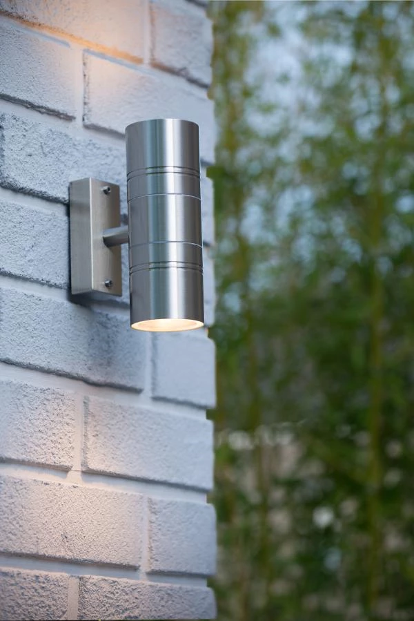 Lucide ARNE-LED - Wall light Indoor/Outdoor - Ø 6,3 cm - LED - GU10 - 2x5W 2700K - IP44 - Satin Chrome - ambiance 1